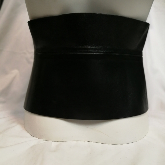 80S VTG black leather cinched waist adjustable statement belt - Picture 4 of 15